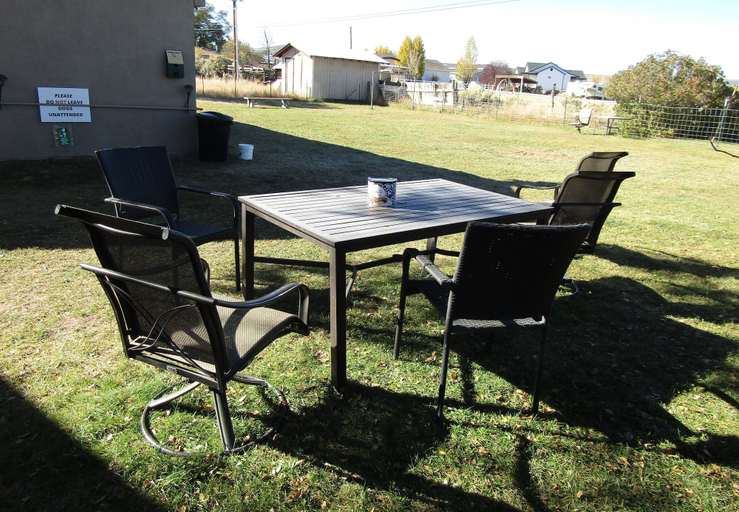 Others 5, Lamplighter Lodge, Garfield