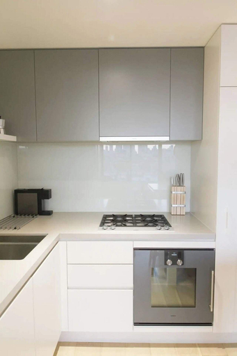 Others 5, Modern + Spacious 2bd/2bath - Stunning City Views!, Melbourne