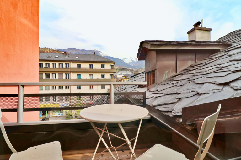 Property grounds 5, Cozy Penthouse in the old Town of Sion, Sion