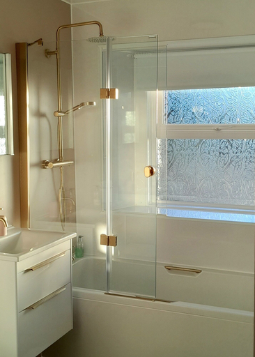 Bathroom 3, The White House Guest House, Cumbria