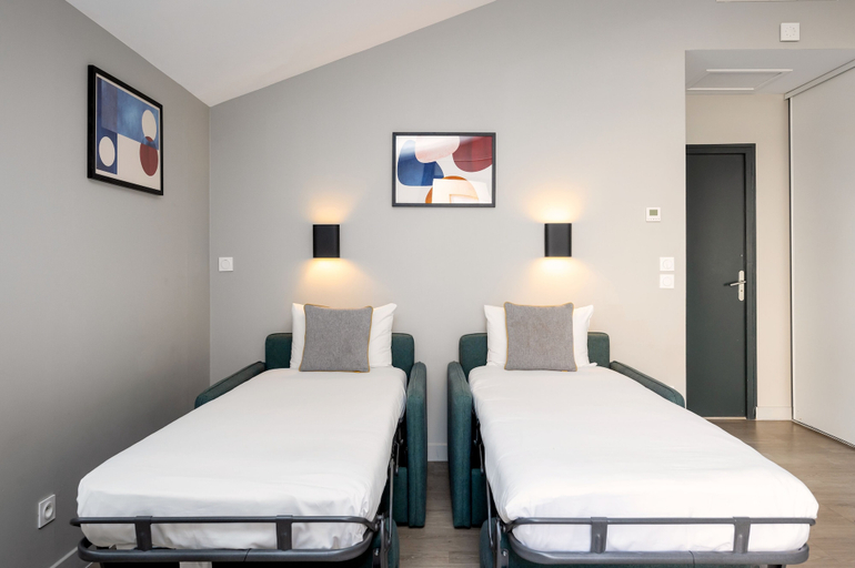 Bedroom 3, Staycity Aparthotels, Marseille, Centre Vieux Port, Bouches-du-Rhône