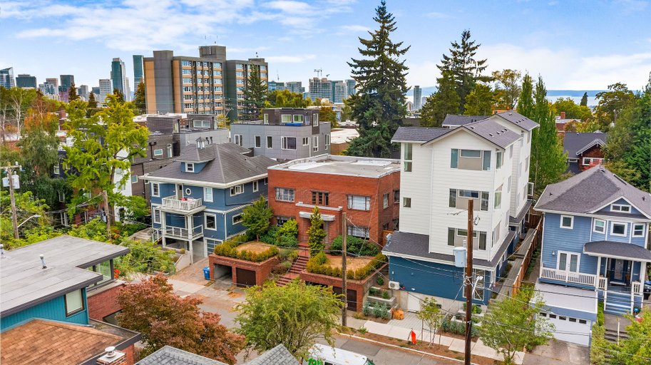 Exterior & Views, Meleys Crimson Keep Driftmarks Suite, Seattle