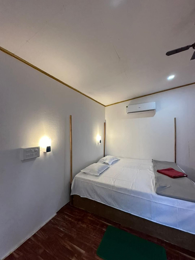 Bedroom 2, Mountain Palm Patnem Beach, South Goa
