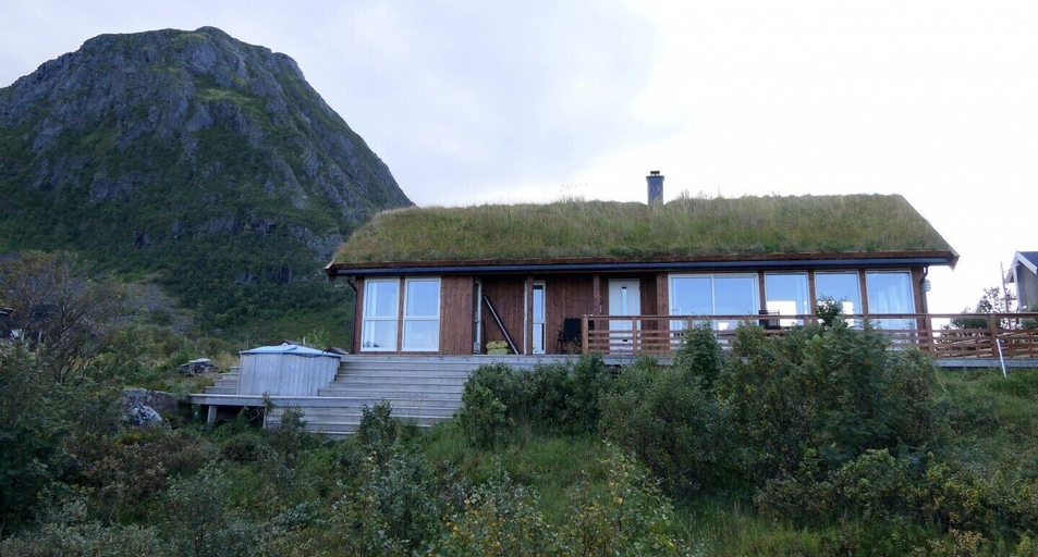 Exterior & Views 2, Lofoten Links Lodges, Vågan