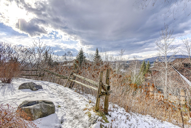 Others 5, Algonquin Chalets, Les Laurentides