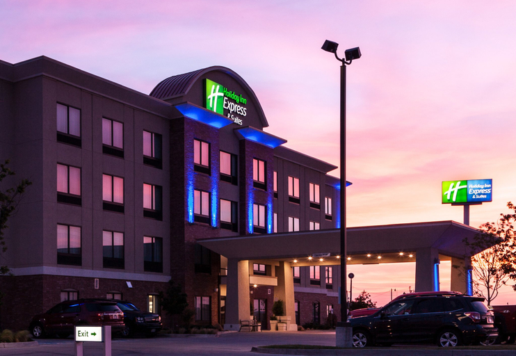 Exterior & Views 4, Holiday Inn Express & Suites EL RENO, Canadian