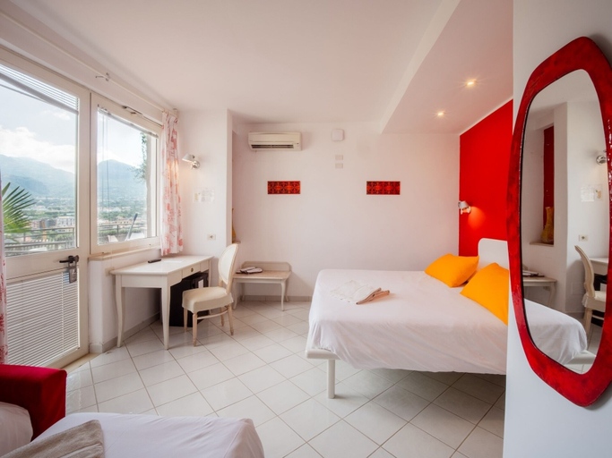 Bedroom 4, Cristina Hotel, Napoli