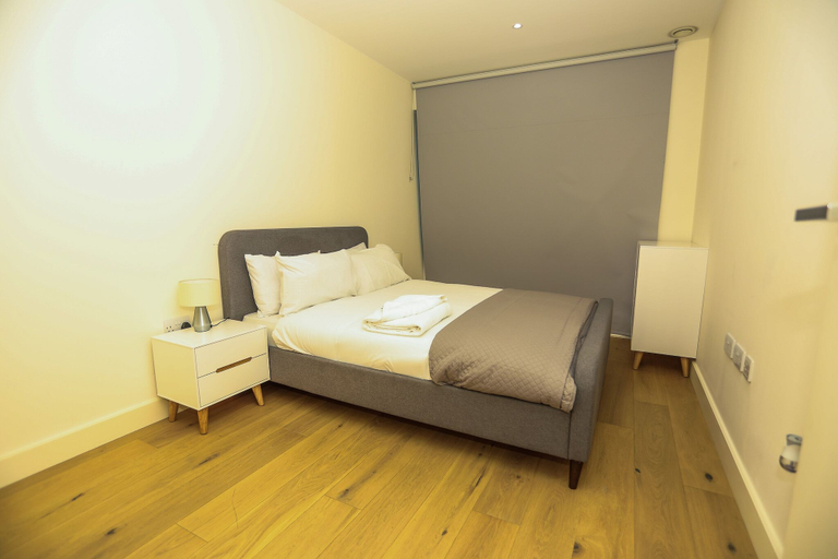 Bedroom 3, Docklands Stunning 2 bed Apartment London, London