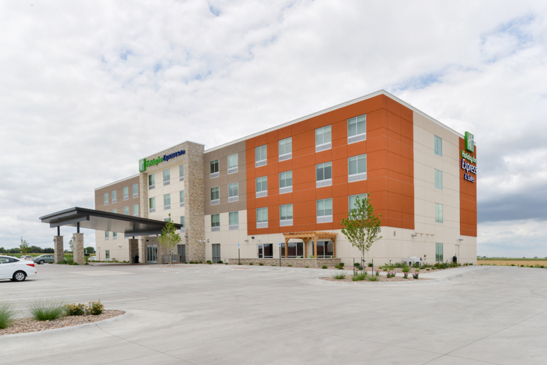 Exterior & Views 5, Holiday Inn Express & Suites OGALLALA, Keith
