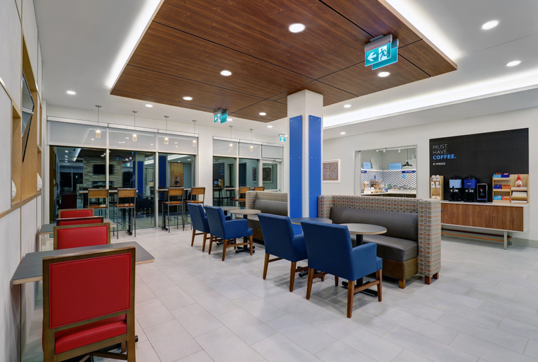 Food & Drinks 5, Holiday Inn Express & Suites PORT ELGIN, Bruce