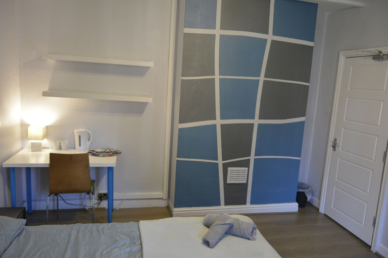 Bedroom 2, Kensington Guest House Liverpool, Sefton