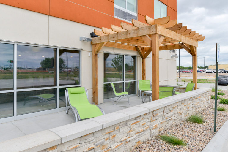 Exterior & Views 2, Holiday Inn Express & Suites OGALLALA, Keith