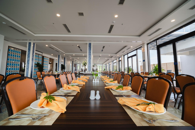 Food & Drinks 5, Danitel Halong, Hạ Long