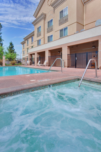 Sport & Beauty 2, Holiday Inn Express & Suites PORTERVILLE, Tulare