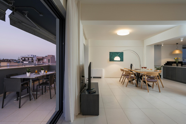 Food & Drinks 4, Spring Apartments, Crete