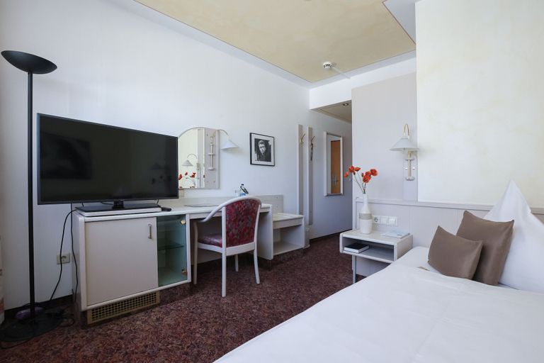 Bedroom 4, Arthotel ANA Panorama, Trademark Collection by Wyndham, Ostallgäu