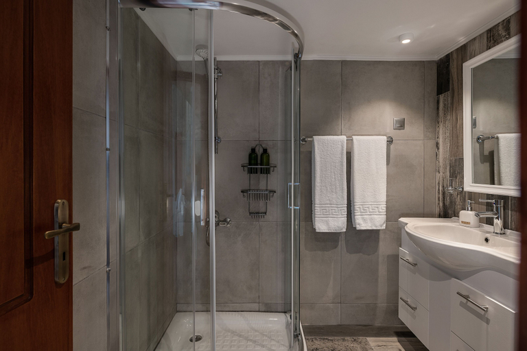 Bathroom 3, Andromia Studios, Crete