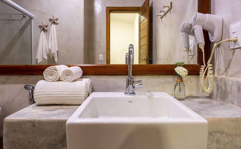Bathroom 4, Pousada Sambass, Cairu