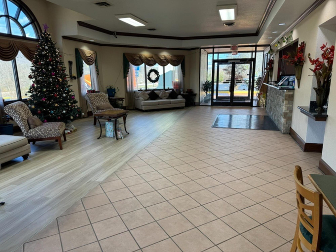 Others 4, Quality Inn Harriman, Roane