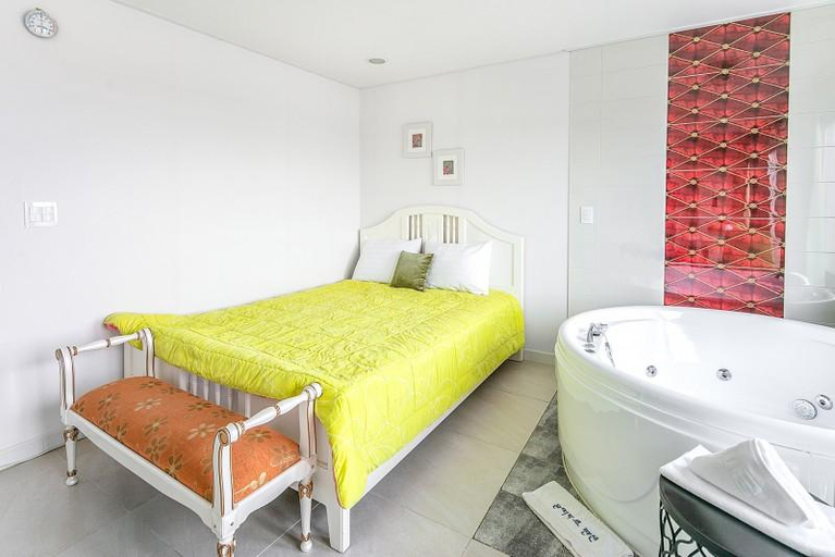 Bedroom 3, Yangyang Monty Pension, Yangyang