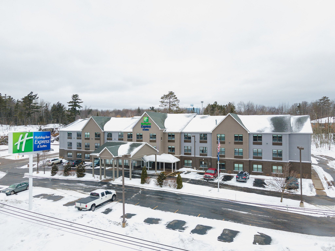 Exterior & Views 5, Holiday Inn Express & Suites MARQUETTE, Marquette