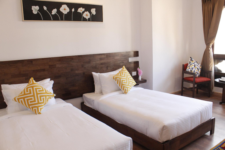Others 3, Hotel Mayto, Kawang