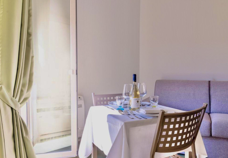 Others 3, Residence with pool in Marina di Cecina, Livorno