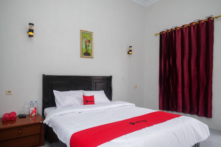 Bedroom 1, RedDoorz @ Jalan Dieng 3, Wonosobo