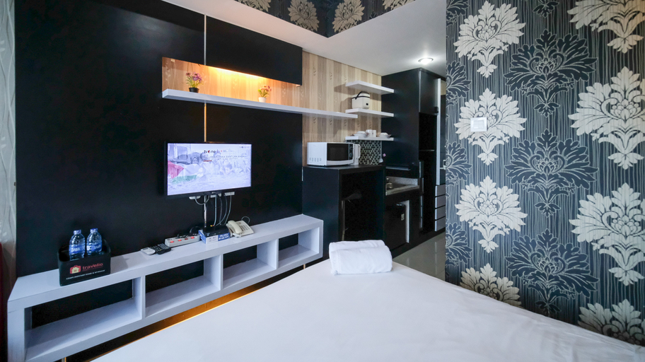 Others 4, Nice and Clean Studio No Kitchen at Tamansari Papilio Apartment By Travelio, Surabaya