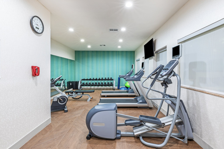 Others 3, Holiday Inn Express & Suites PRYOR, Mayes