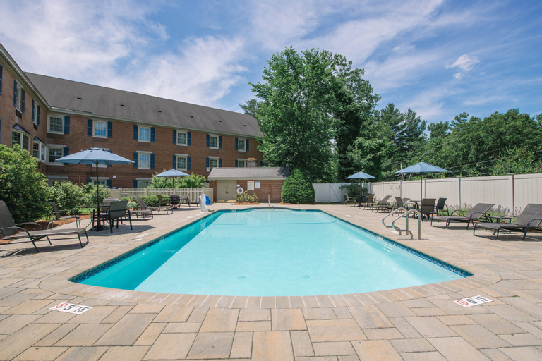 Holiday Inn Express & Suites MERRIMACK, Hillsborough