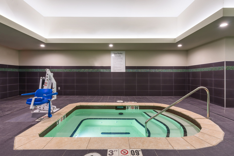 Sport & Beauty 2, Holiday Inn Express & Suites NORMAN, Cleveland