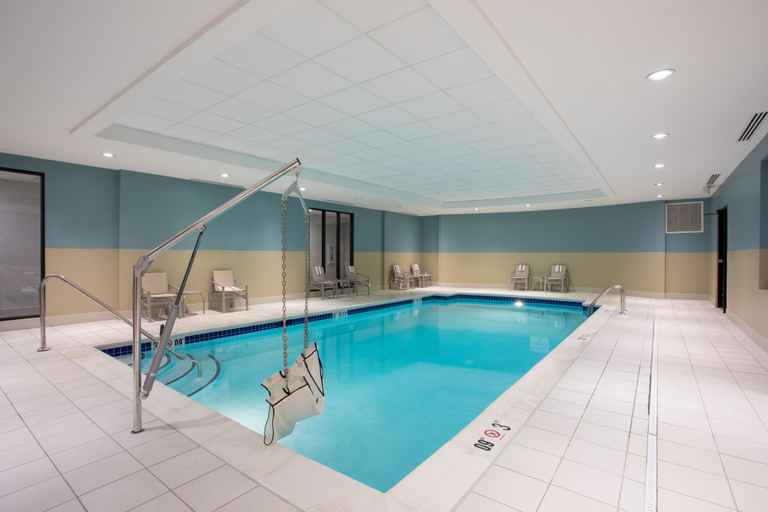 Sport & Beauty 2, Holiday Inn Express & Suites OWINGS MILLS-BALTIMORE AREA, Baltimore