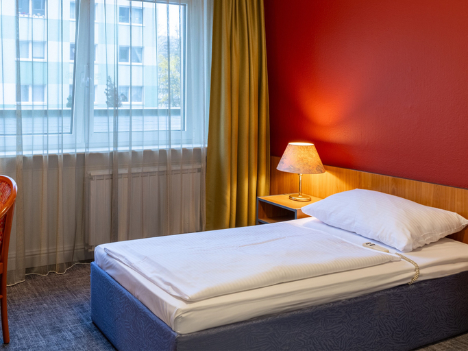 Bedroom 3, Good Morning + Berlin City East, Berlin