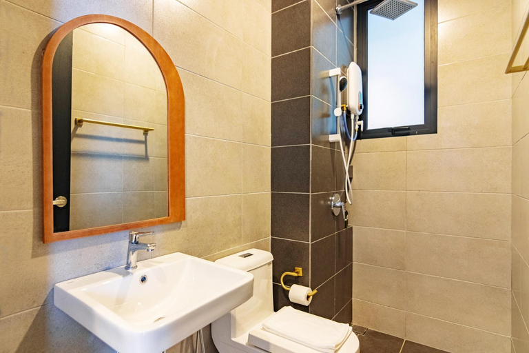 Bathroom 5, Urban Suites, Classic Collection by Stellar ALV, Penang Island