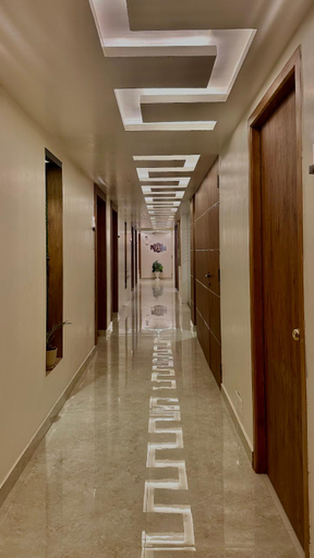 Public Area 2, DrizzleDrop Inn Chennai, Kancheepuram