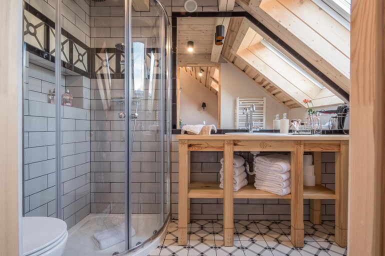 Bathroom 2, Stella doro, Tatra