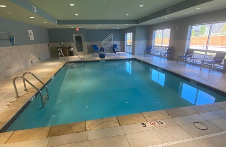 Holiday Inn Express & Suites WARRENSBURG NORTH, Johnson