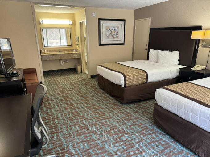 Bedroom 2, Quality Inn Harriman, Roane