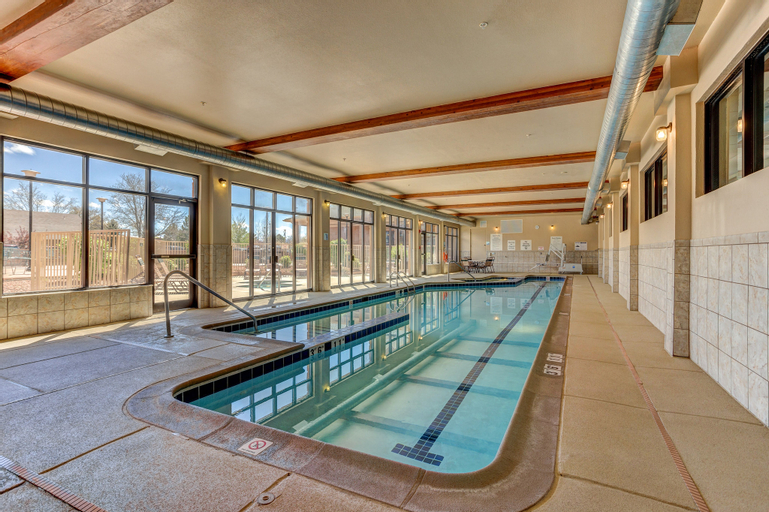 Sport & Beauty 2, Holiday Inn Express & Suites MONTROSE - BLACK CANYON AREA, Montrose