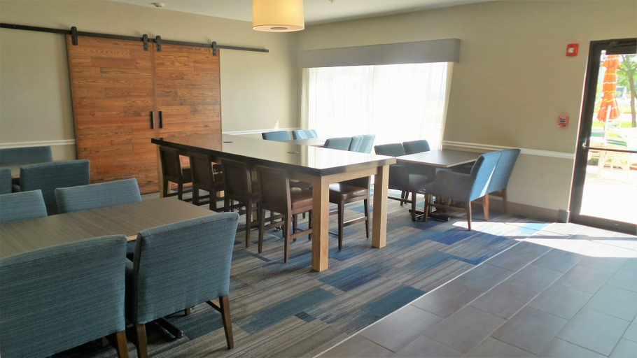 Others 3, Holiday Inn Express & Suites MUNCIE, Delaware
