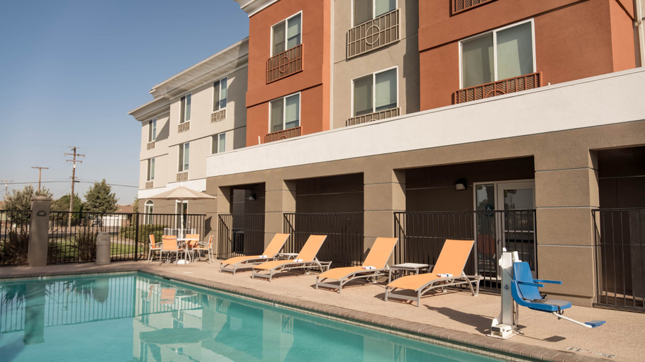 Sport & Beauty 4, Holiday Inn Express & Suites PORTERVILLE, Tulare