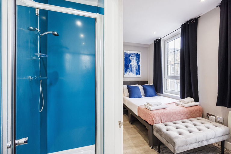 Bedroom 3, Quality Spitalfields Accommodations, London