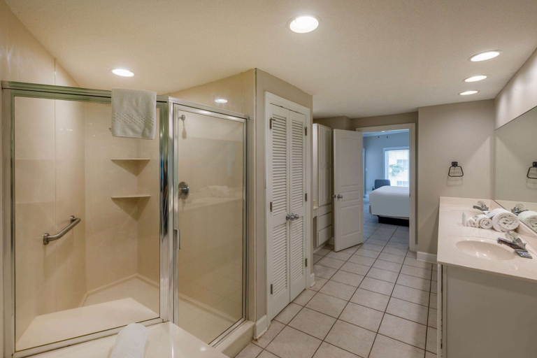Bathroom 4, Palm Beach Resort Orange Beach a Ramada by Wyndham, Baldwin