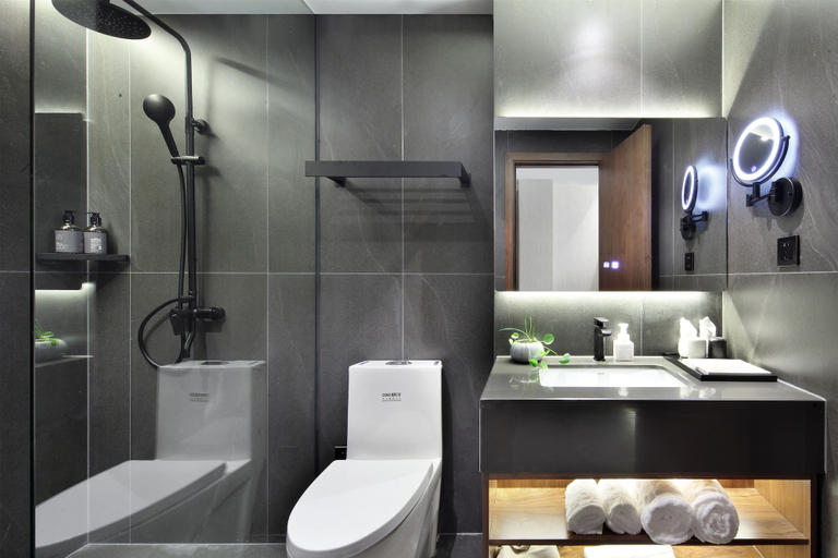 Bathroom 5, Riverside Wing Hotel Guilin, Guilin