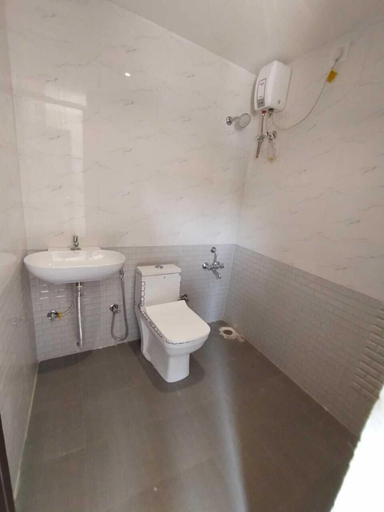 Bathroom 4, ATHMAVEDA - SHIVANASAMUDRA, Mandya