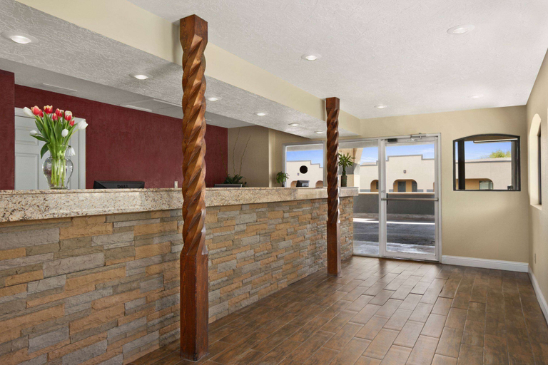 Others 5, Travelodge by Wyndham Clovis, Curry