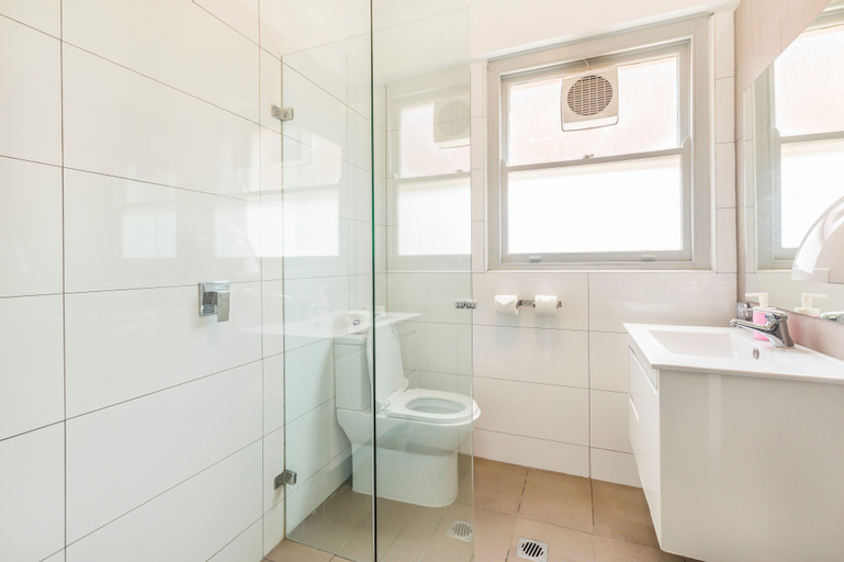 Bathroom 6
