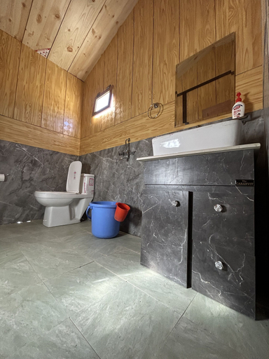 Bathroom 4, Pangong Pearl, Leh