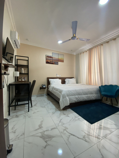 Bedroom 2, Post Ridge Hotel and Restaurant, Akwapim South